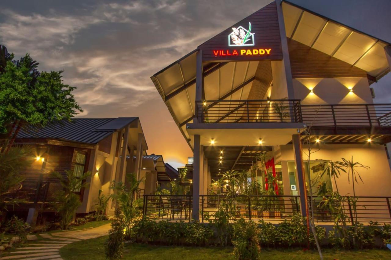วิลลา แพดดี้ Hotel Padang Mat Sirat ภายนอก รูปภาพ